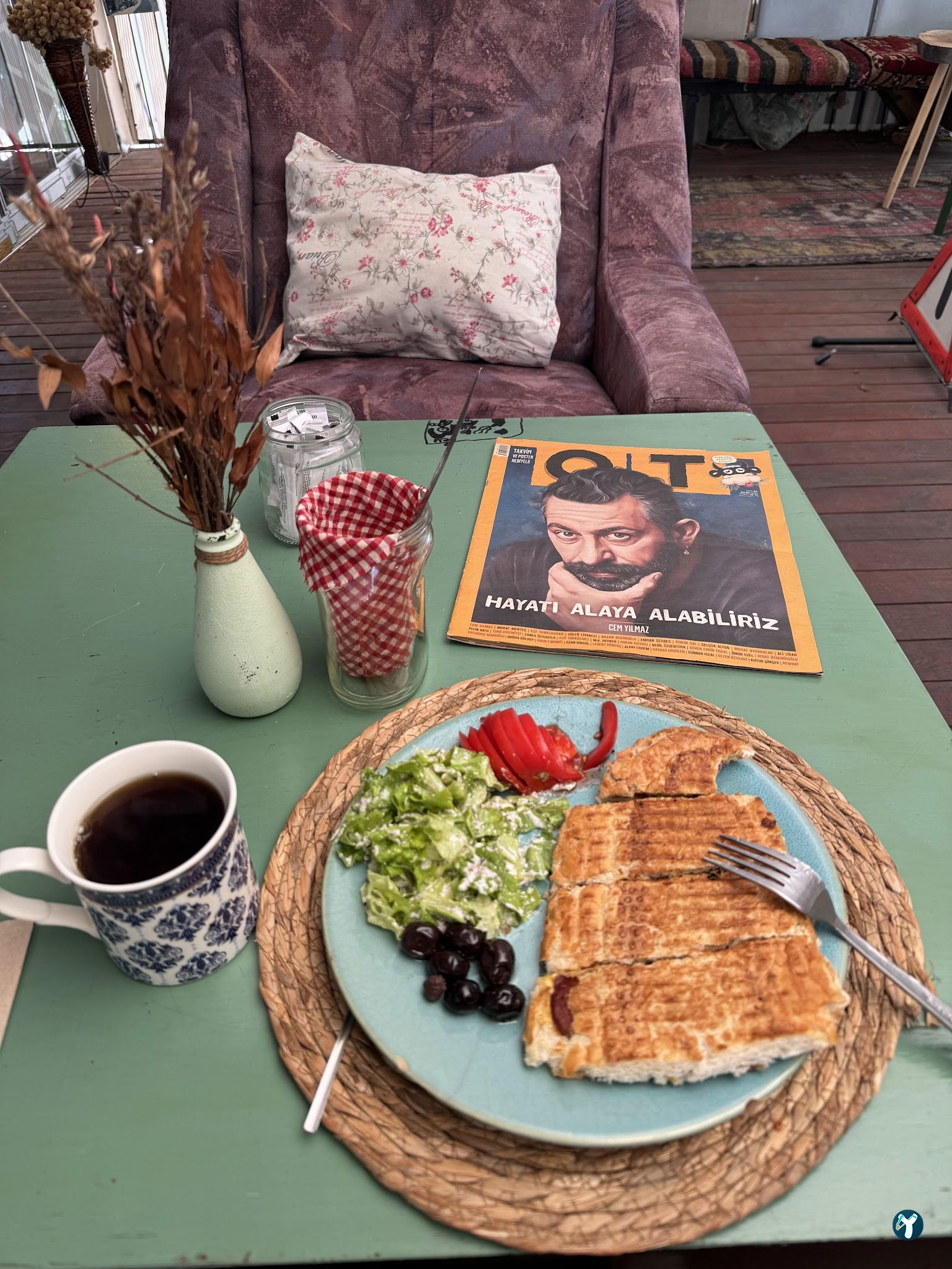Alanya Waffle Cafe Coffee By Mom Otantik