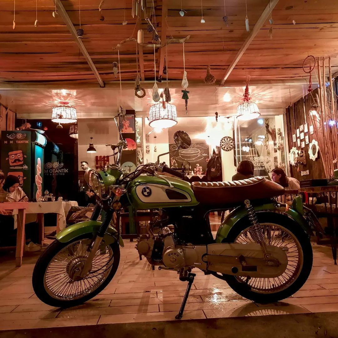 Alanya Waffle Cafe Coffee By Mom Otantik