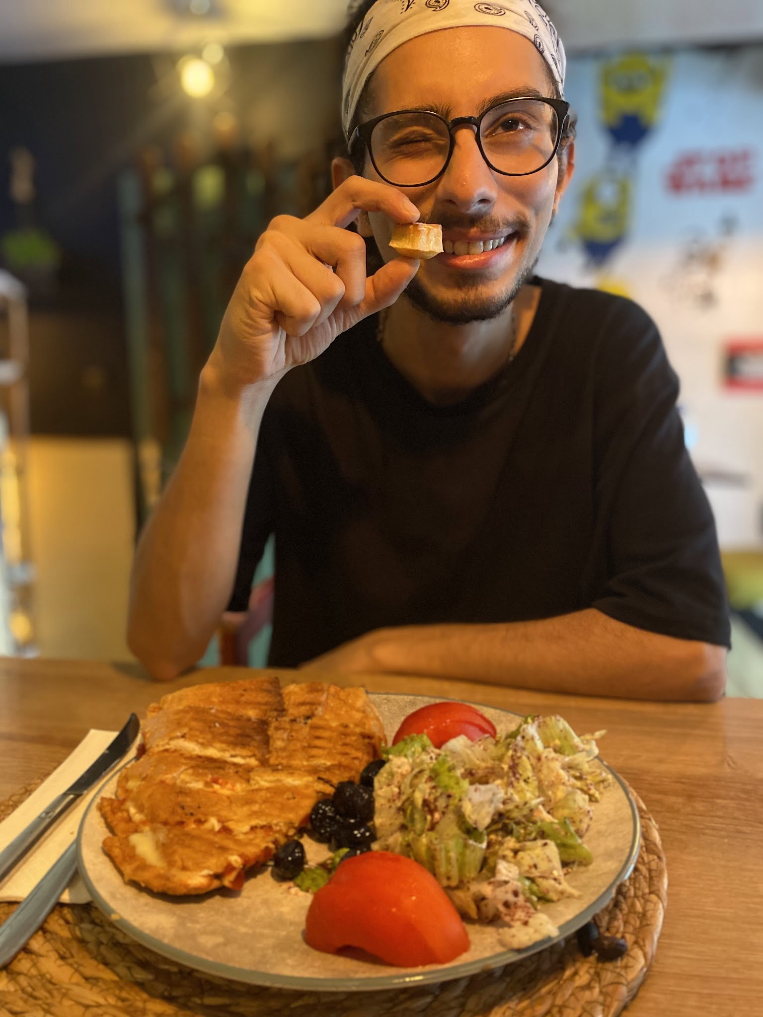 Alanya Waffle Cafe Coffee By Mom Otantik