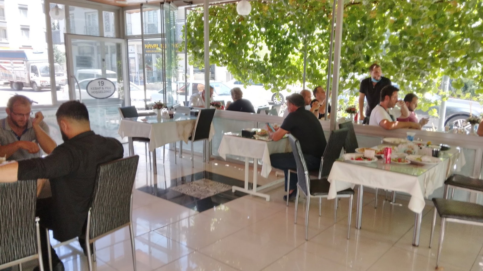 19 Pide Kebap Sarayı