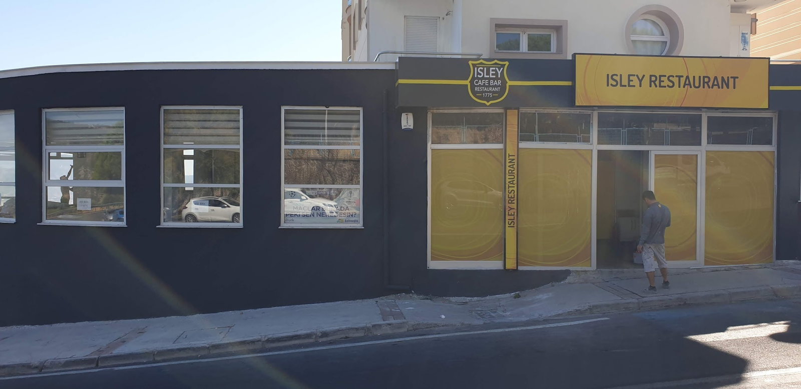 İsley Cafe Bar Restaurant