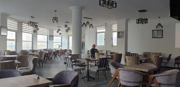İsley Cafe Bar Restaurant resimleri