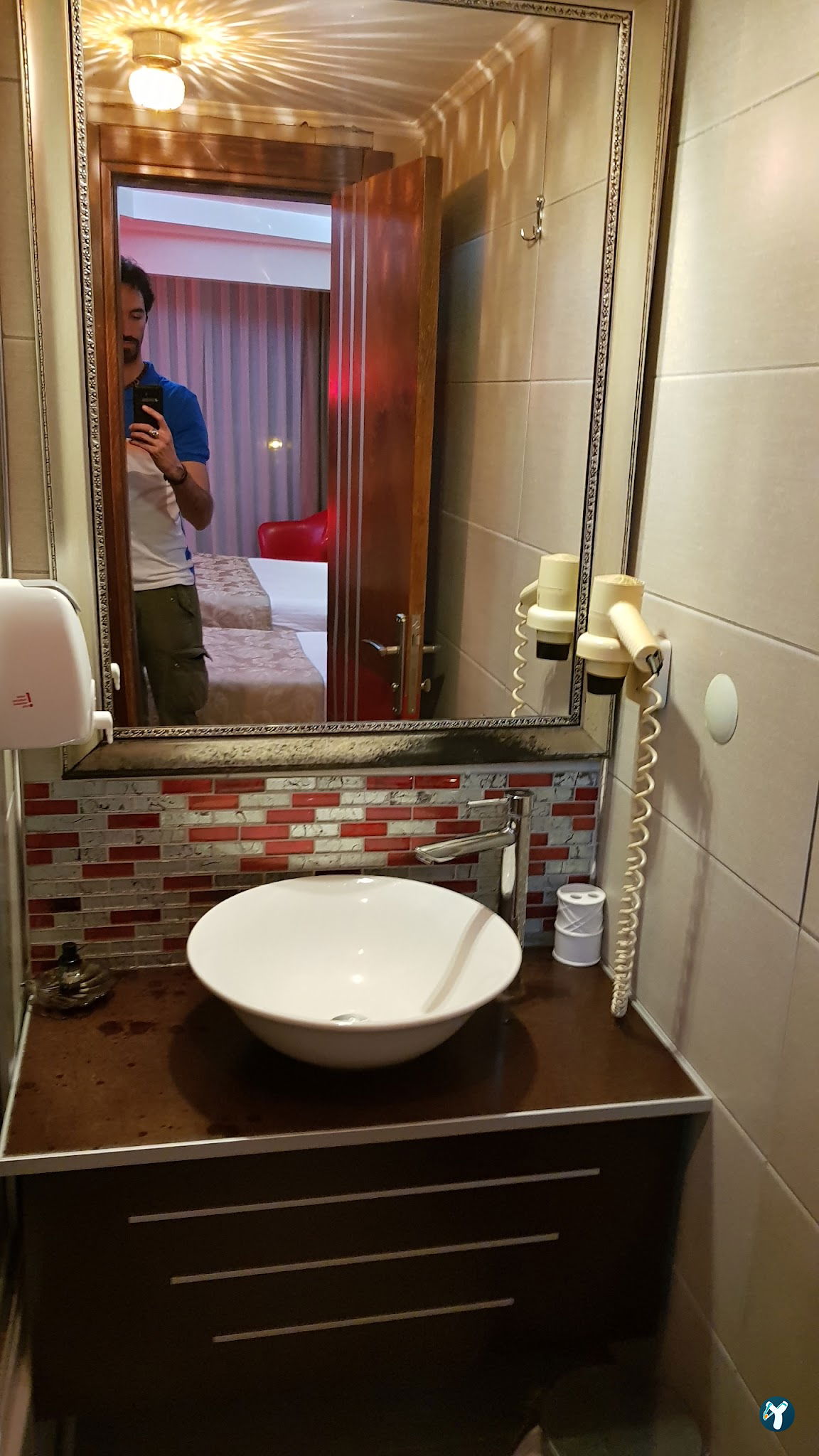 Anil Hotel