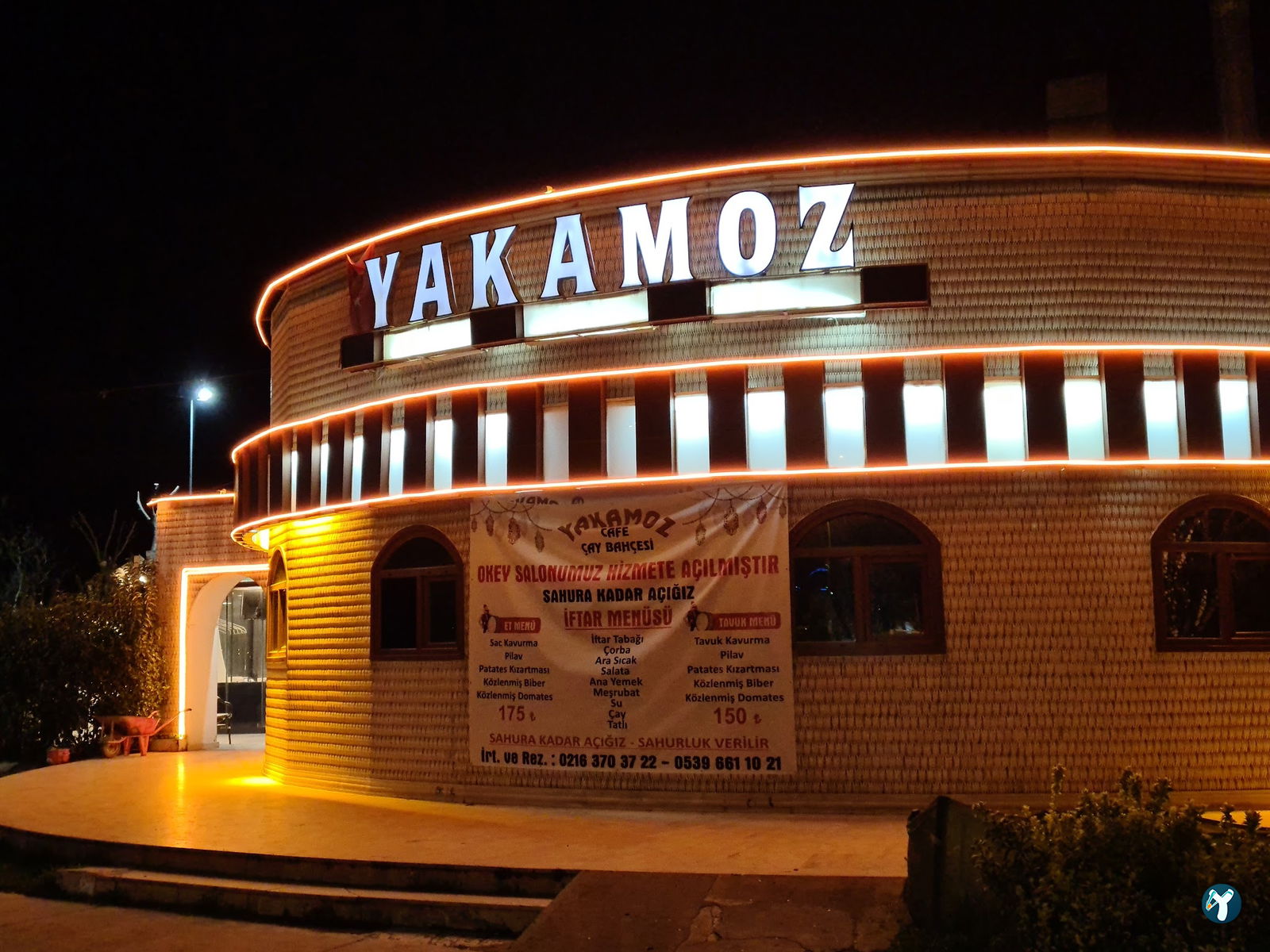 Yakamoz Cafe