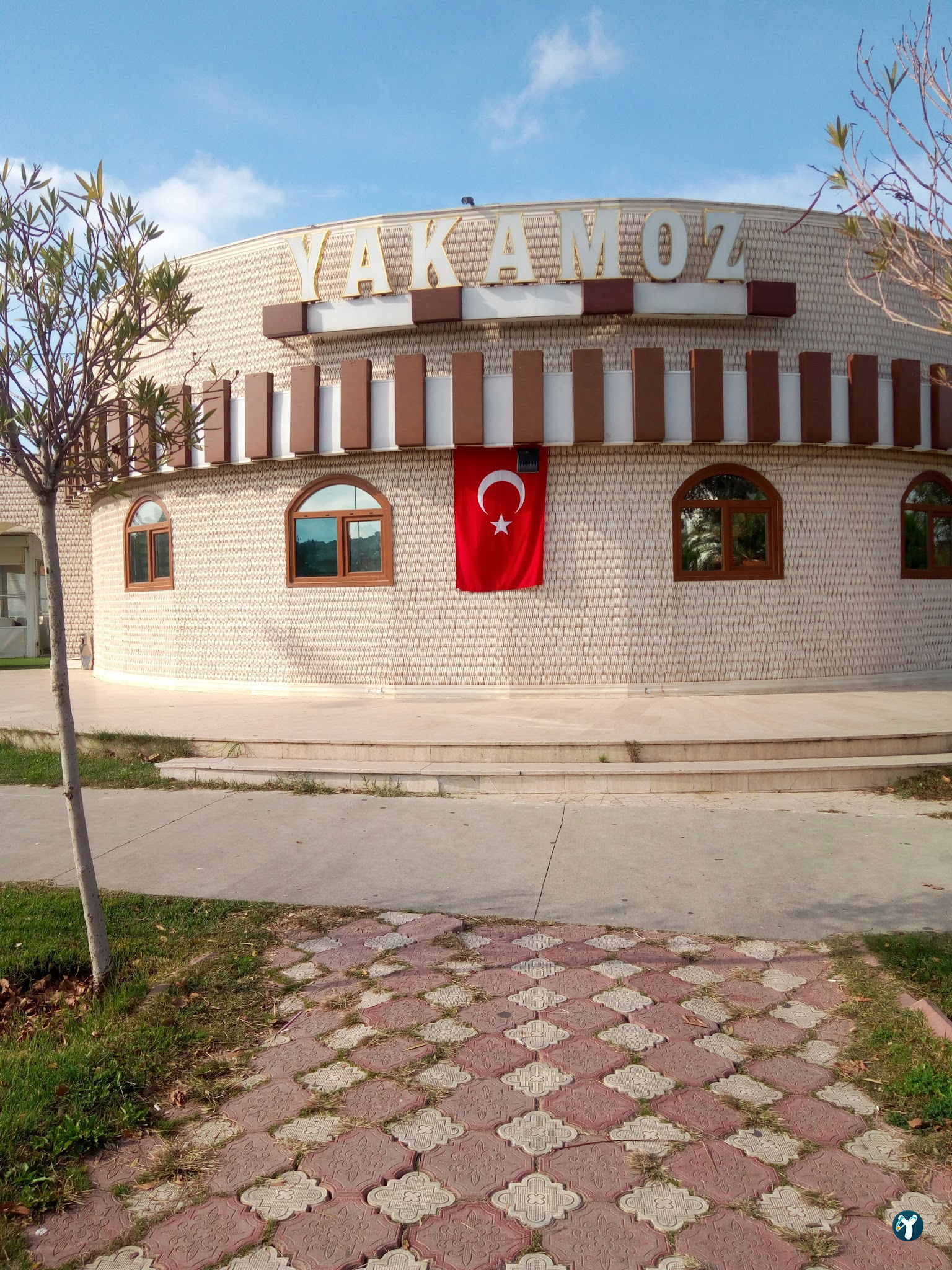 Yakamoz Cafe