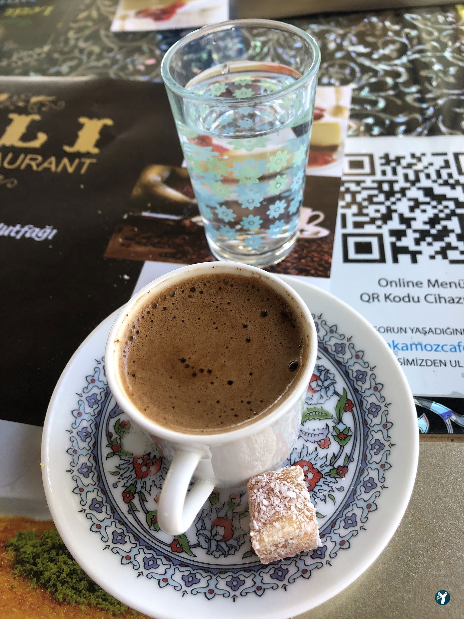 Yakamoz Cafe