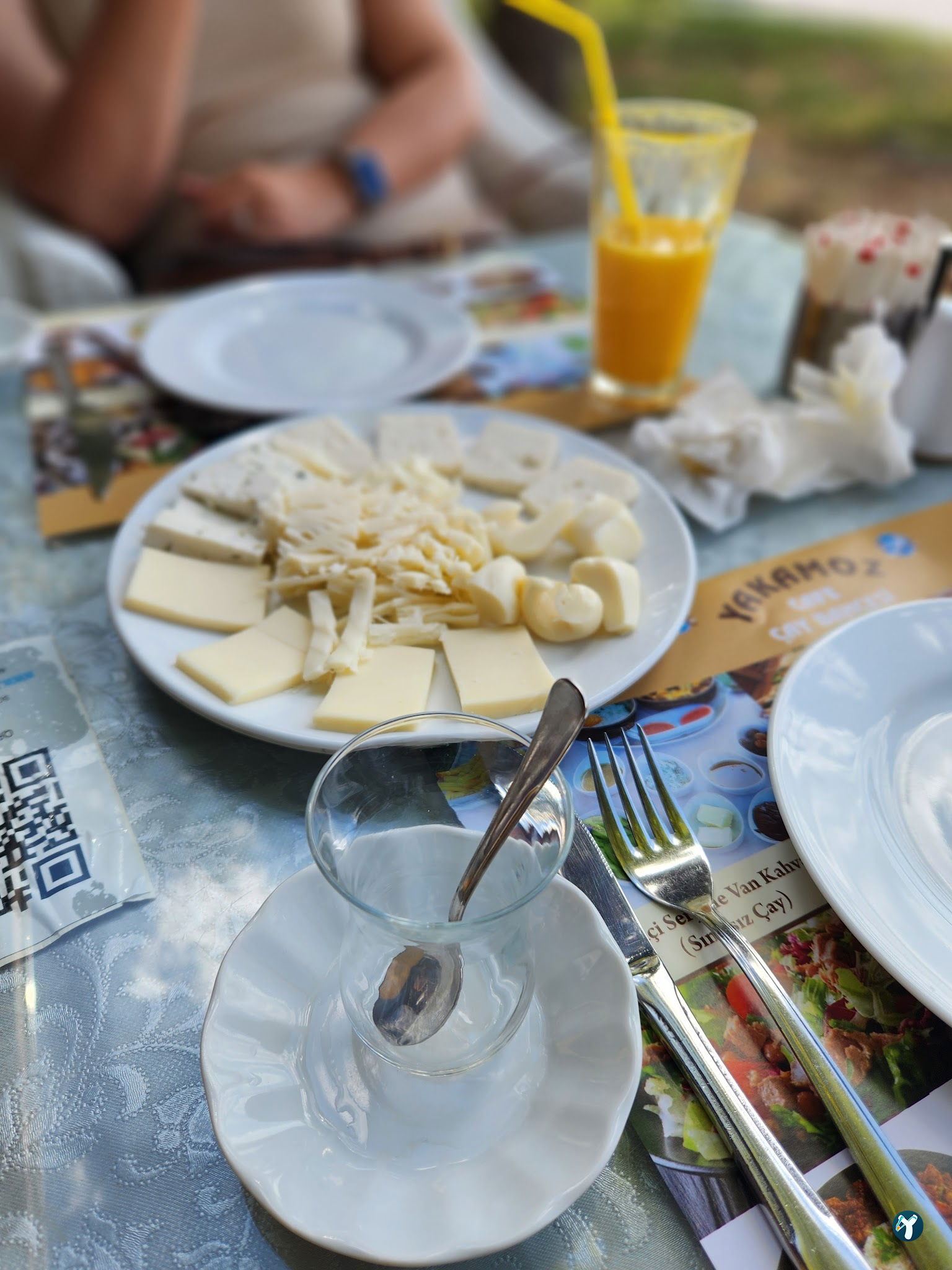 Yakamoz Cafe