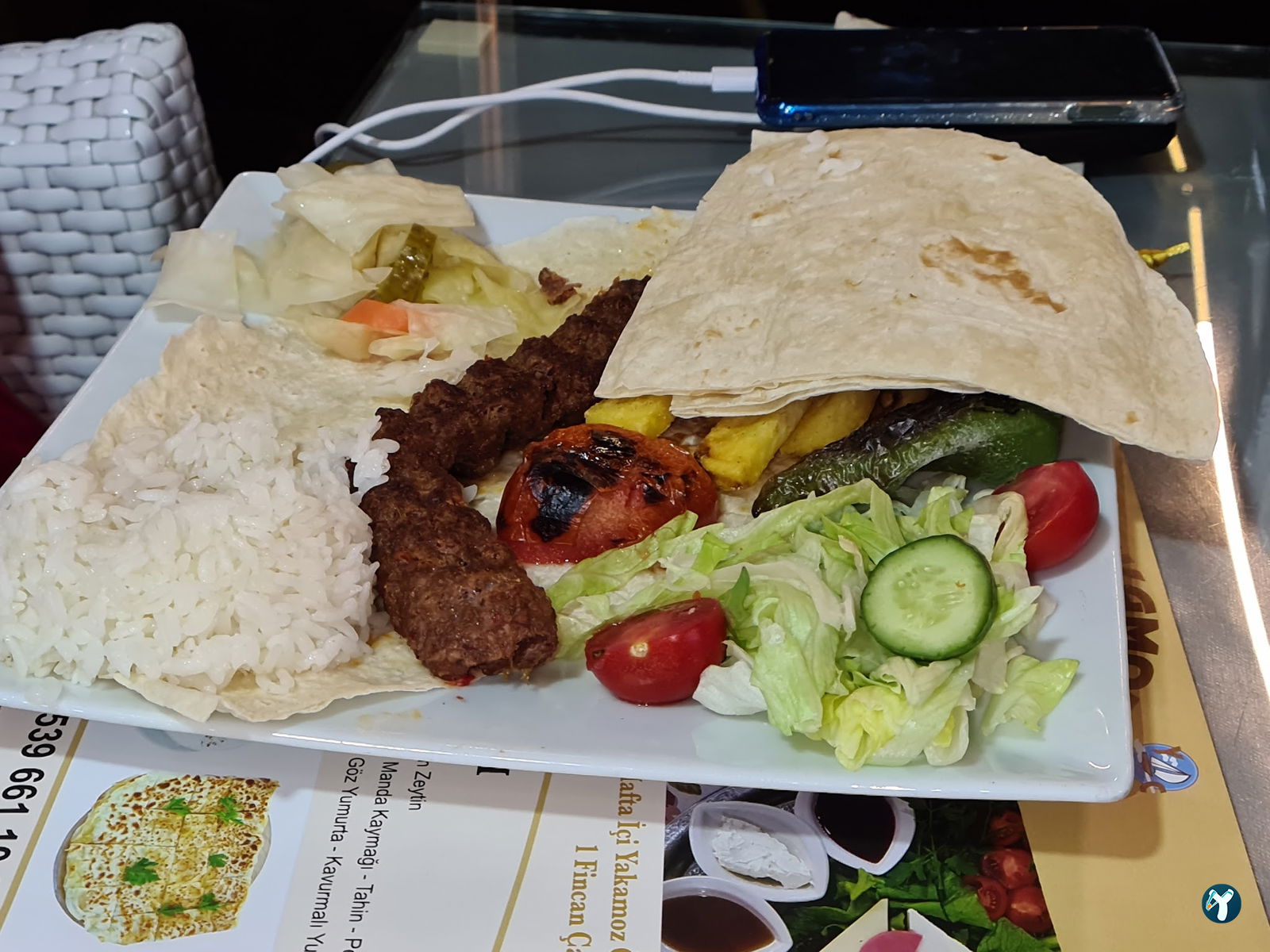 Yakamoz Cafe