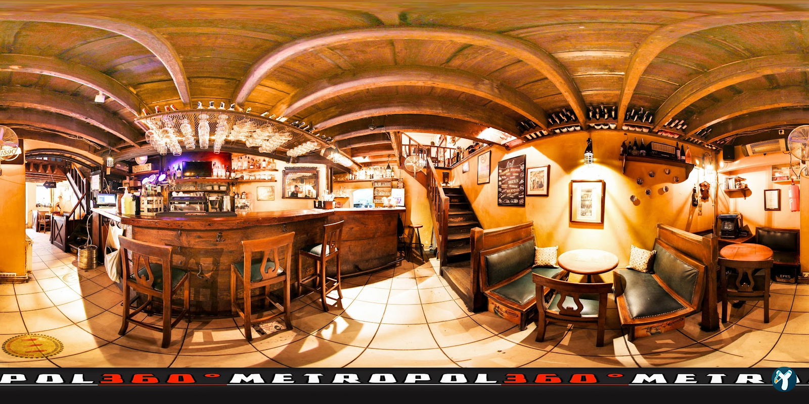 Lâl Cafe Bar