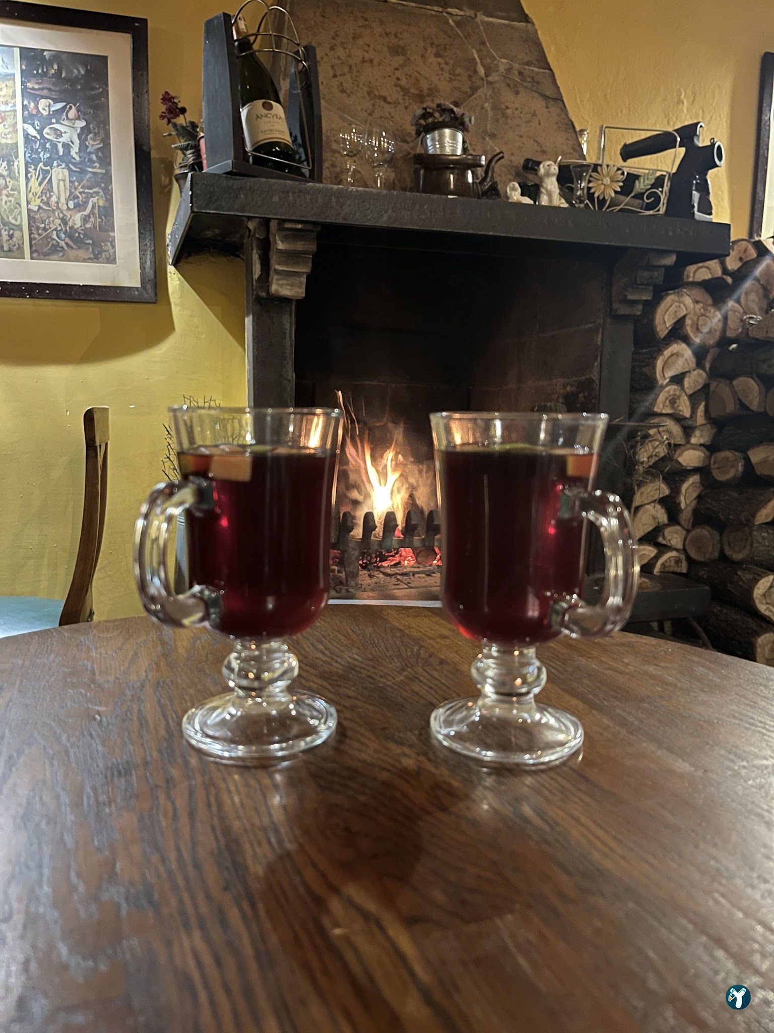 Lâl Cafe Bar