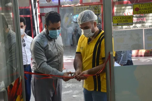 Meraklı Çiğköfteci Adıyamanlının Yeri Özel El Yoğurması resimleri