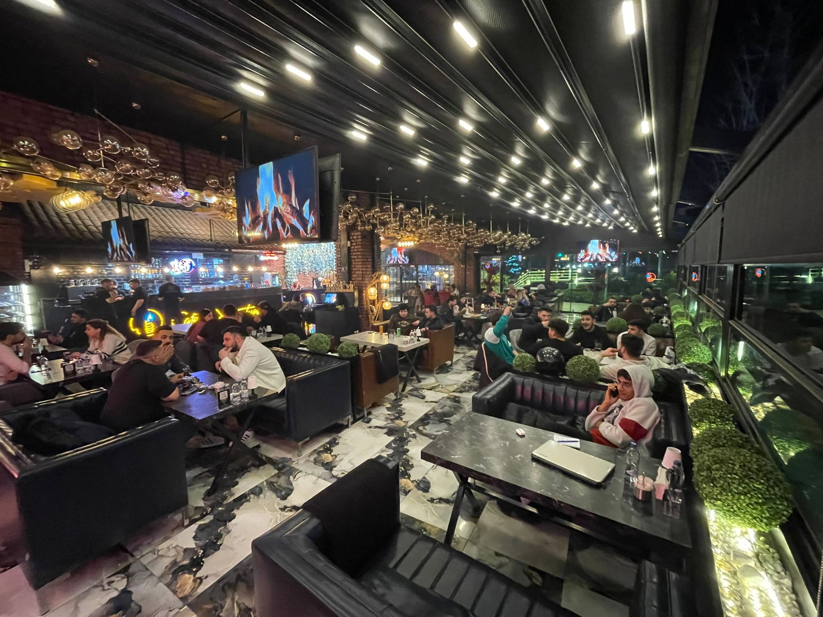 Cafe'De Yazı Tura/ Yazi Tura Cafe