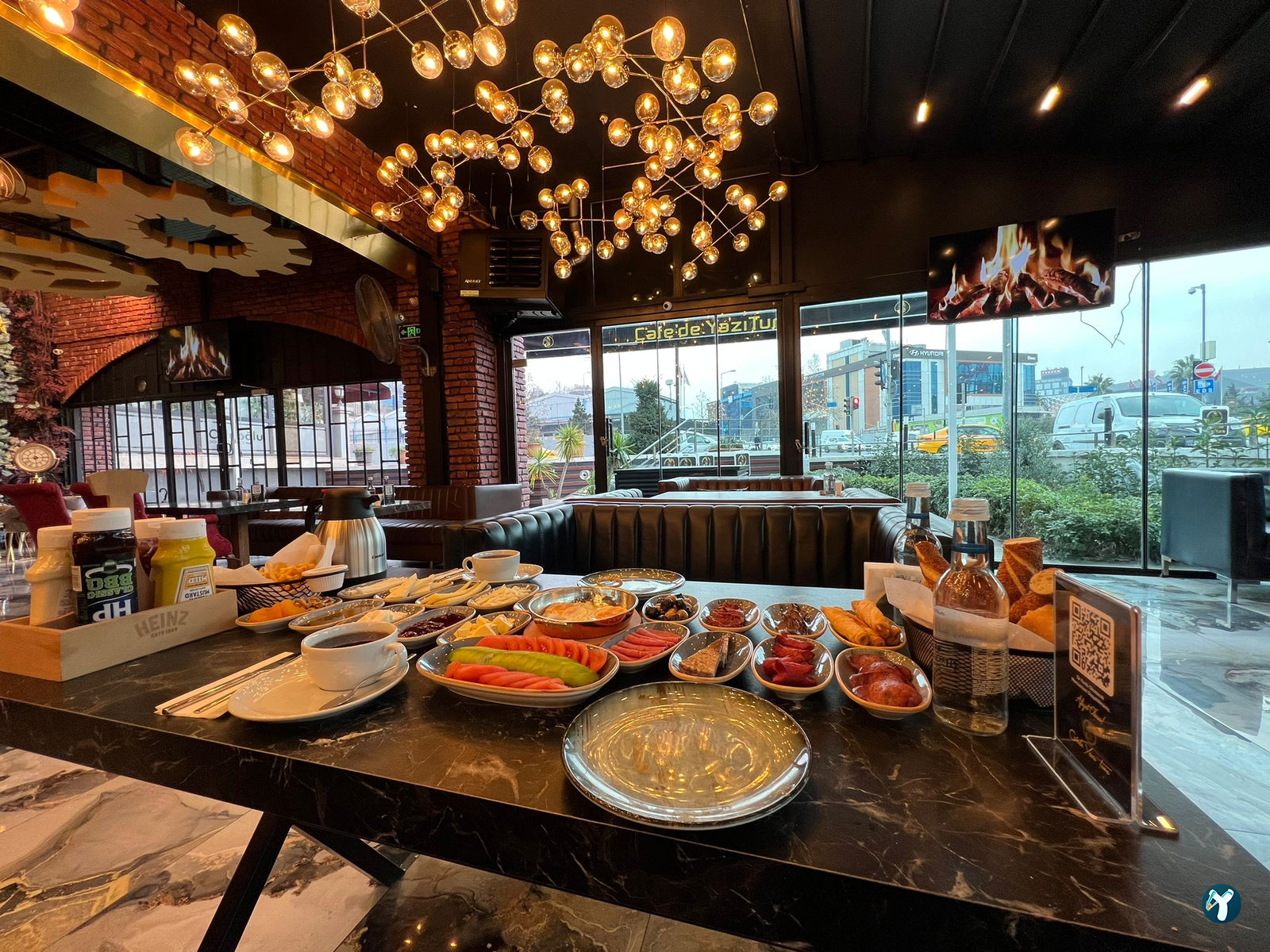 Cafe'De Yazı Tura/ Yazi Tura Cafe