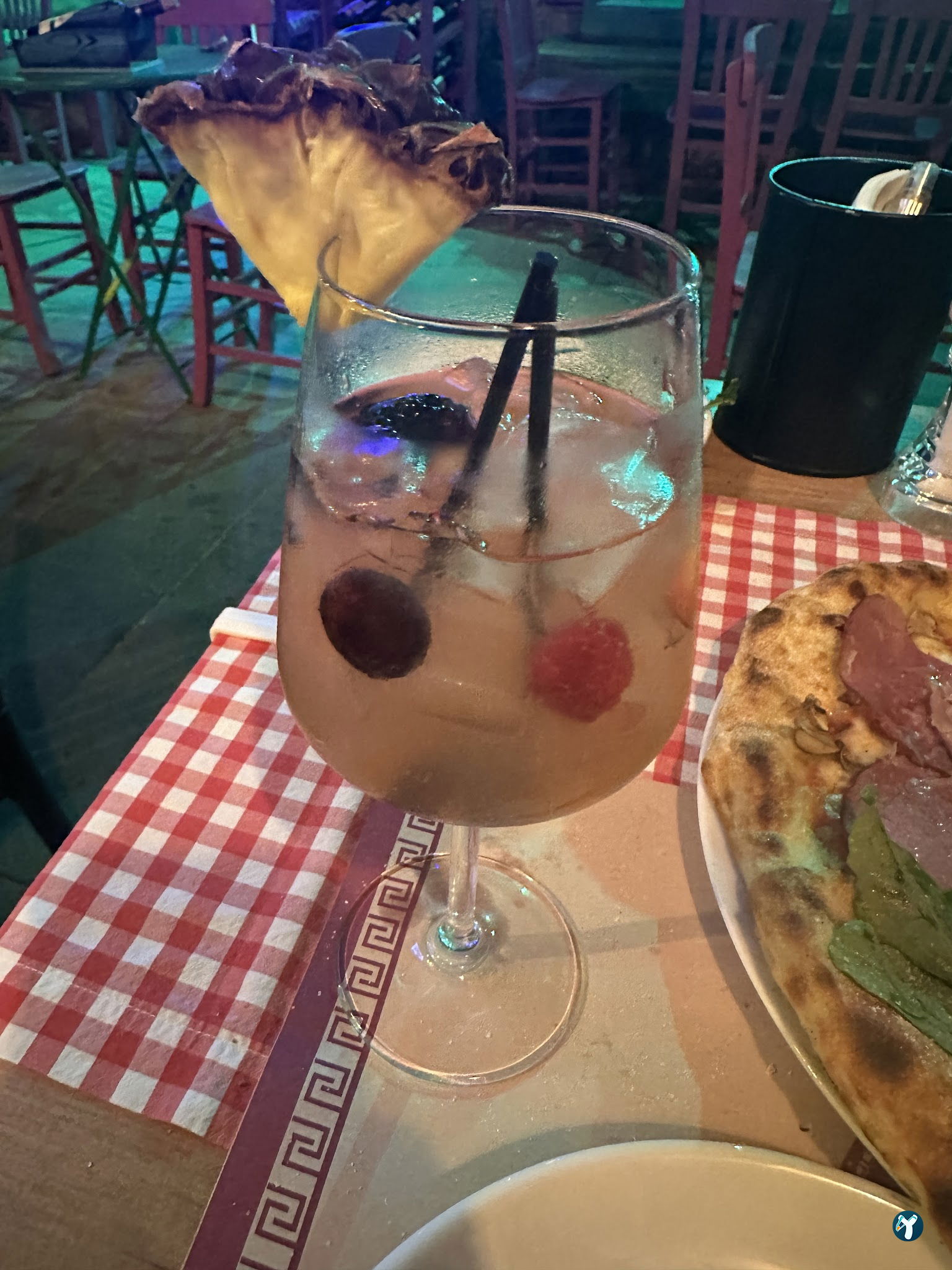 Foça Kirke Otel & Pizzeria