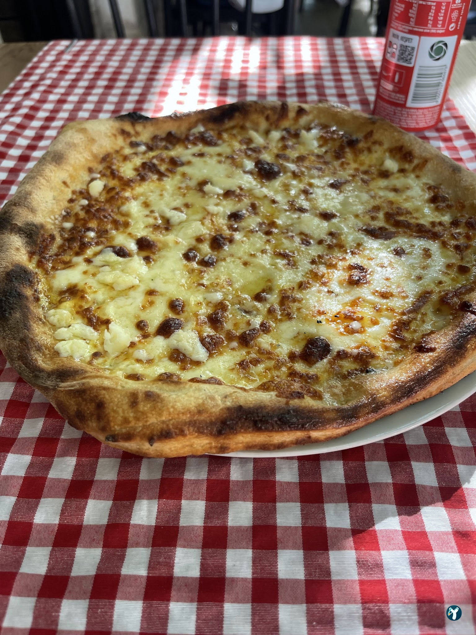 Foça Kirke Otel & Pizzeria
