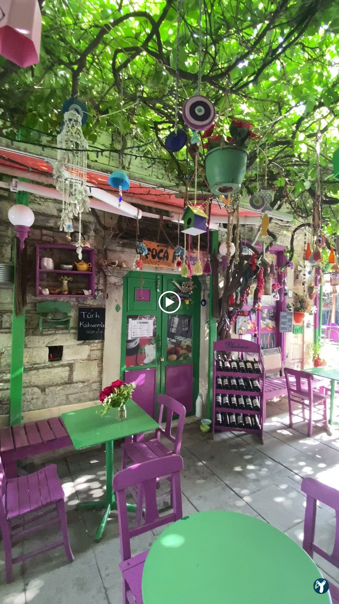 Foça Kirke Otel & Pizzeria