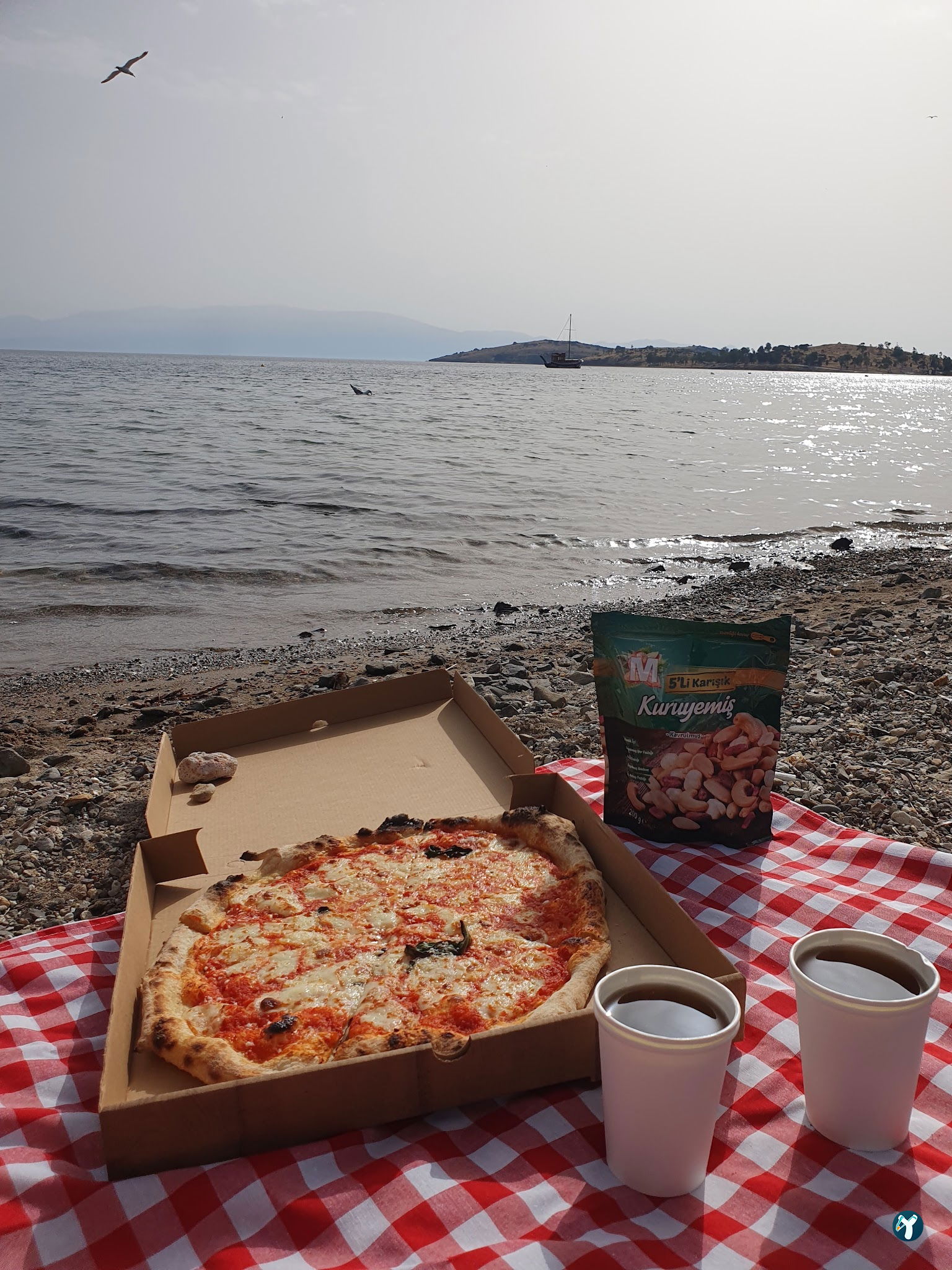 Foça Kirke Otel & Pizzeria