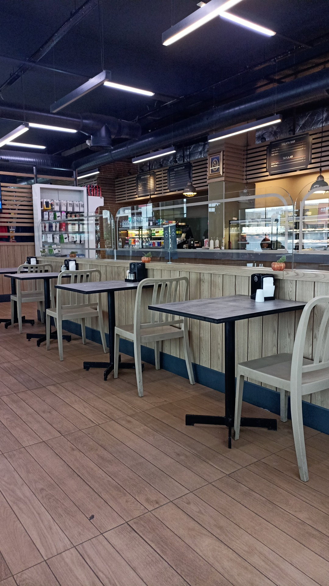 Komşu Anne Sulu Yemek, Cafe, Market, Sigara, Oto Aksesuar