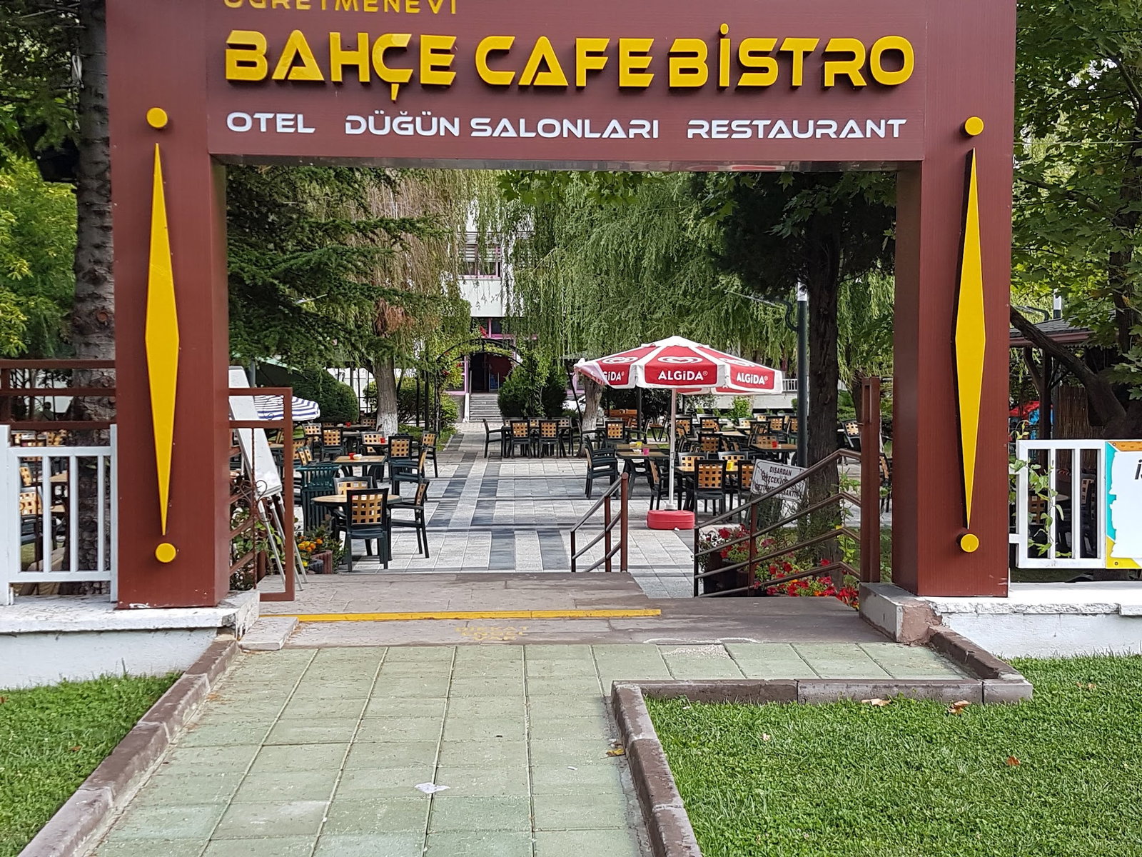 Bahçe Cafe Bistro