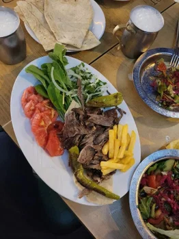 Lezzy Döner resimleri
