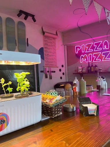 Pizza Mizza