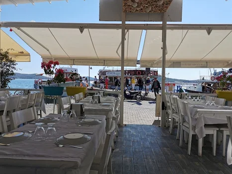 Hop Cunda Restoran resimleri
