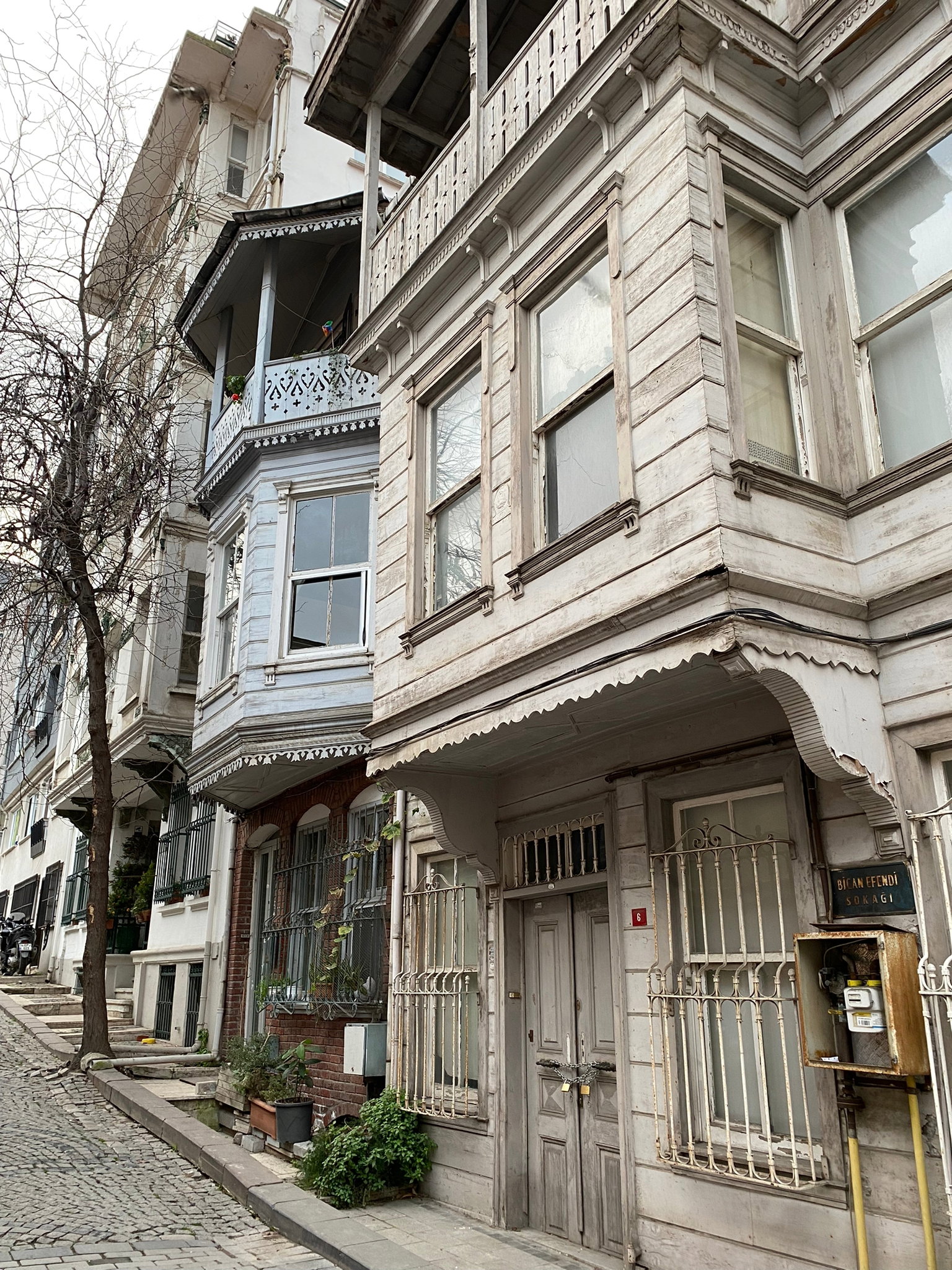 Nail Kitabevi & Cafe