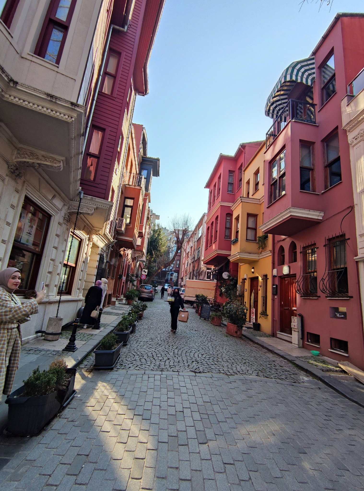 Nail Kitabevi & Cafe