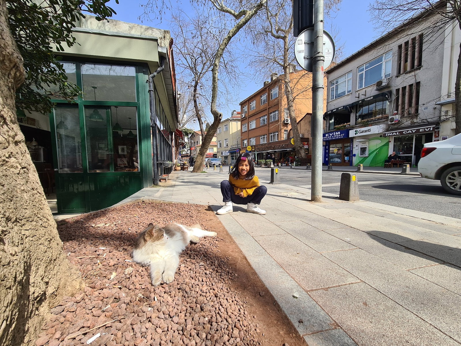 Nail Kitabevi & Cafe