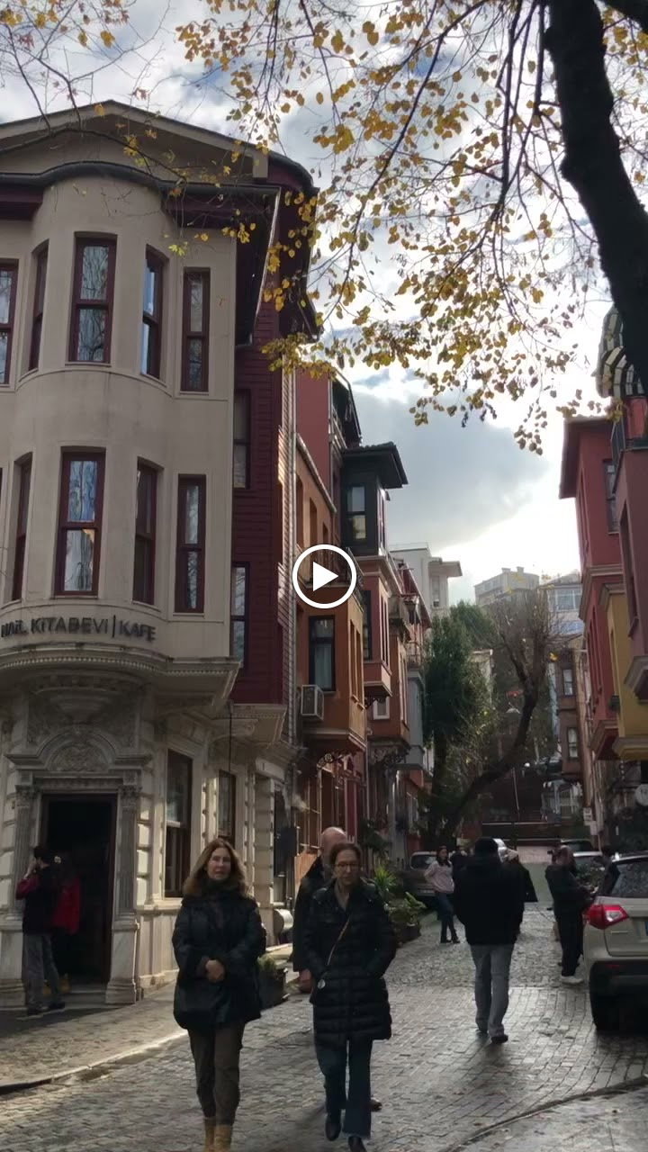 Nail Kitabevi & Cafe