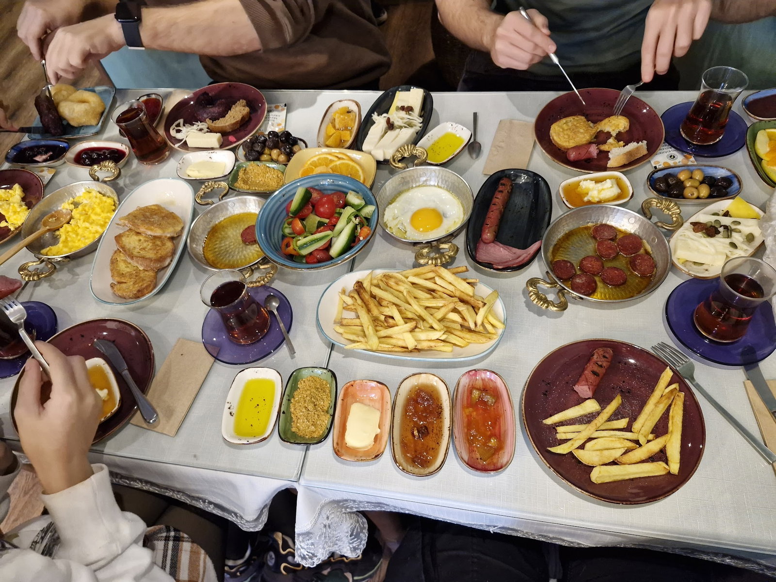 Deniz Nadide Duru Breakfast Moda