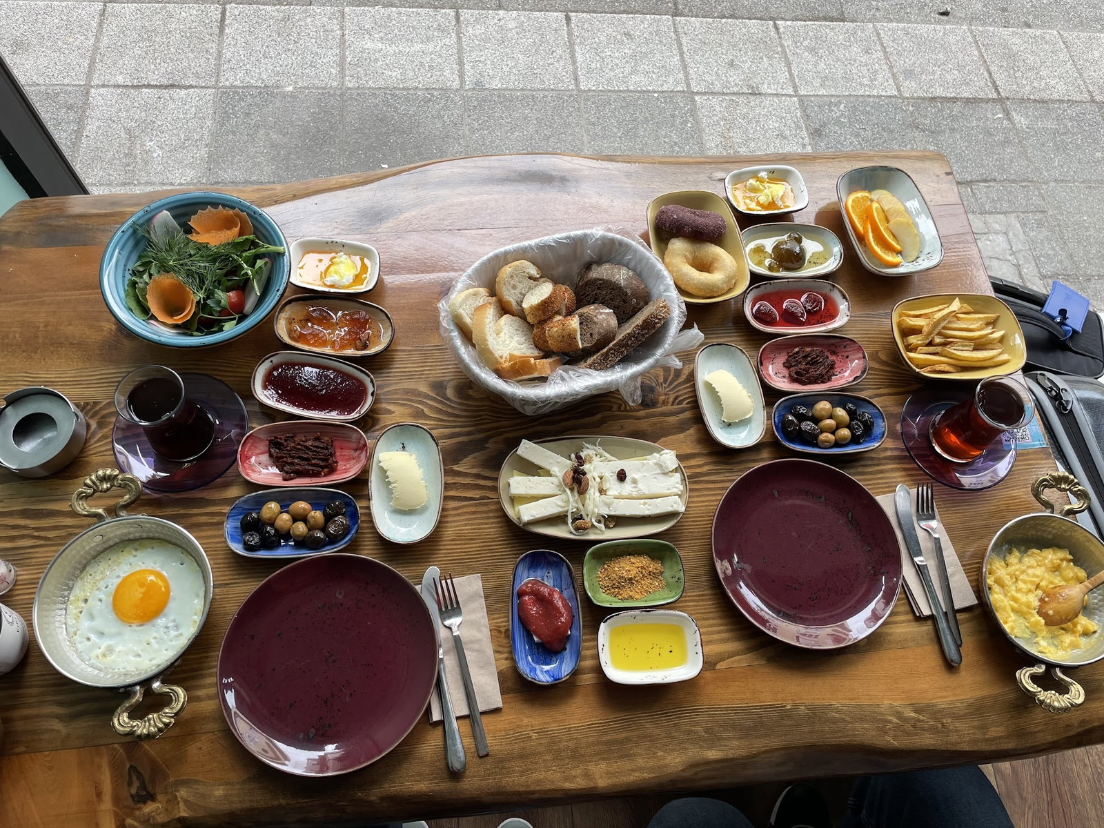 Deniz Nadide Duru Breakfast Moda