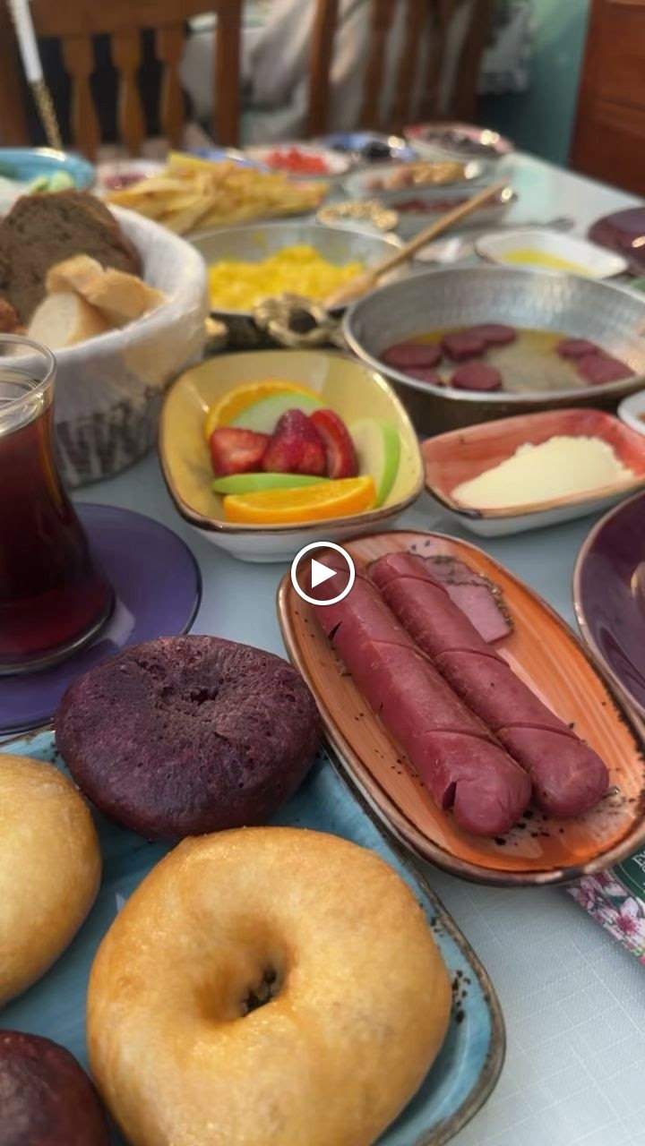Deniz Nadide Duru Breakfast Moda