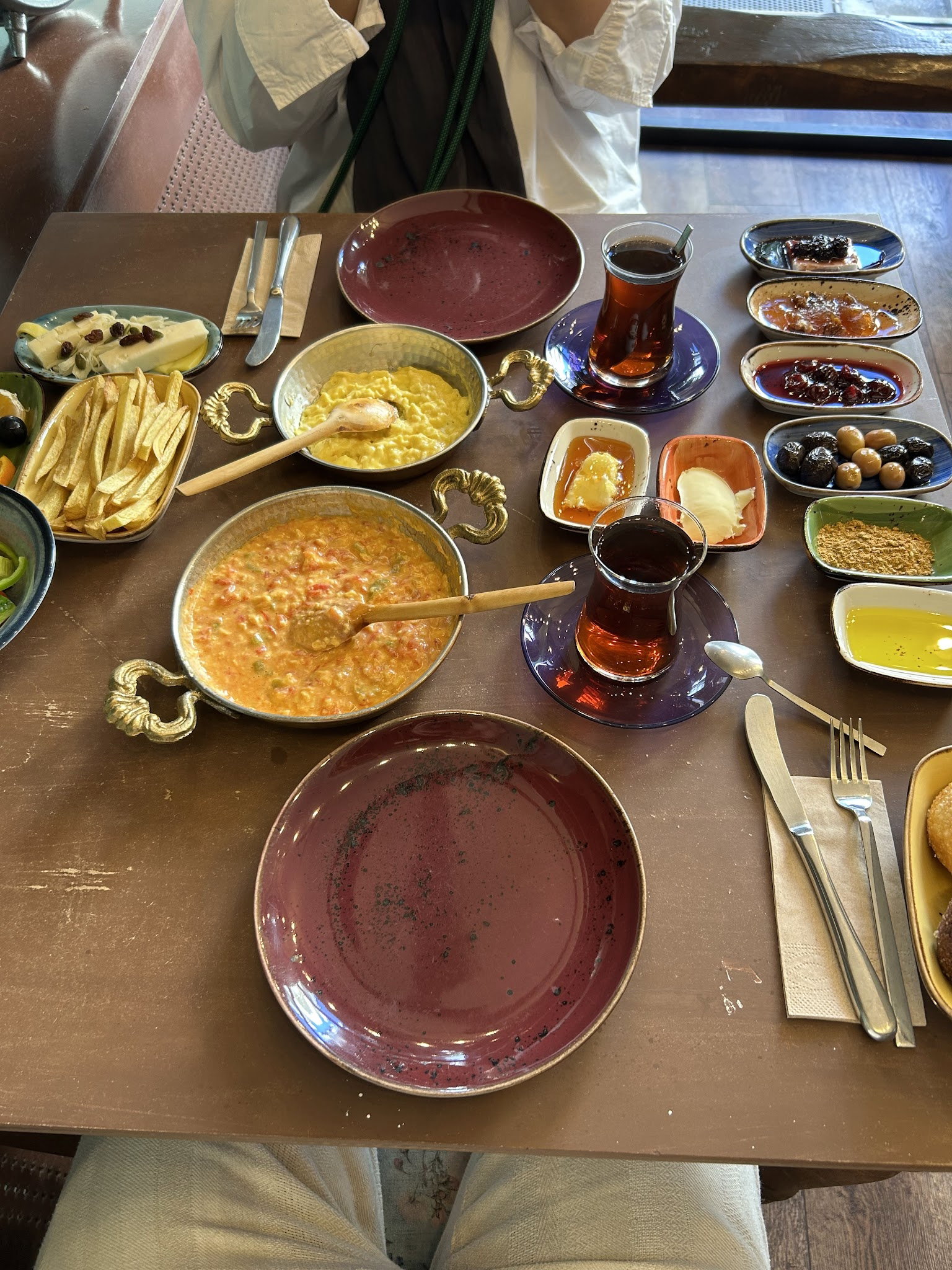 Deniz Nadide Duru Breakfast Moda