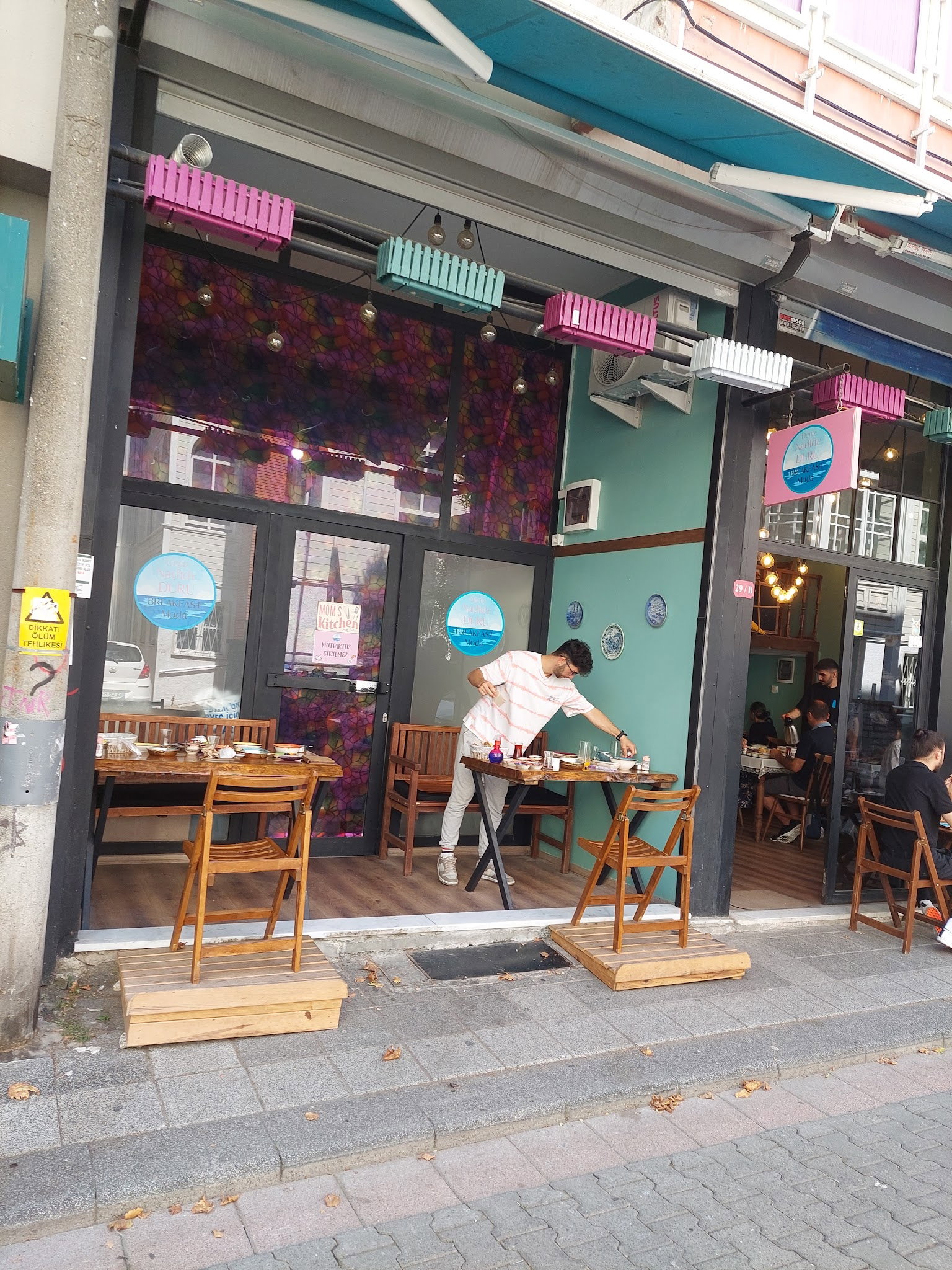 Deniz Nadide Duru Breakfast Moda