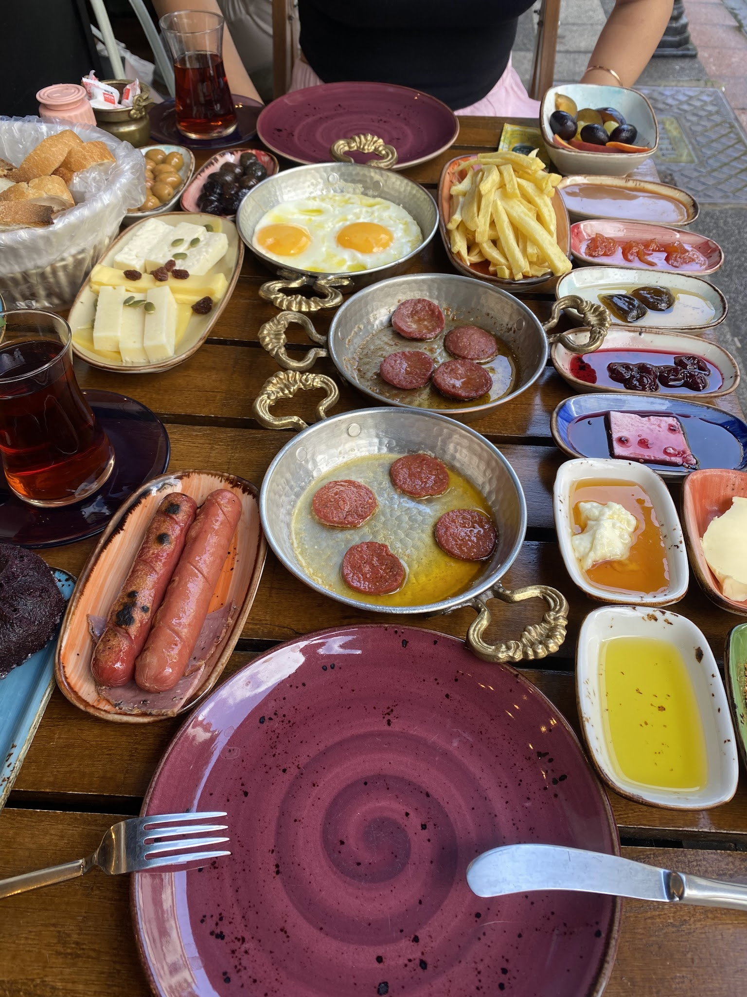 Deniz Nadide Duru Breakfast Moda