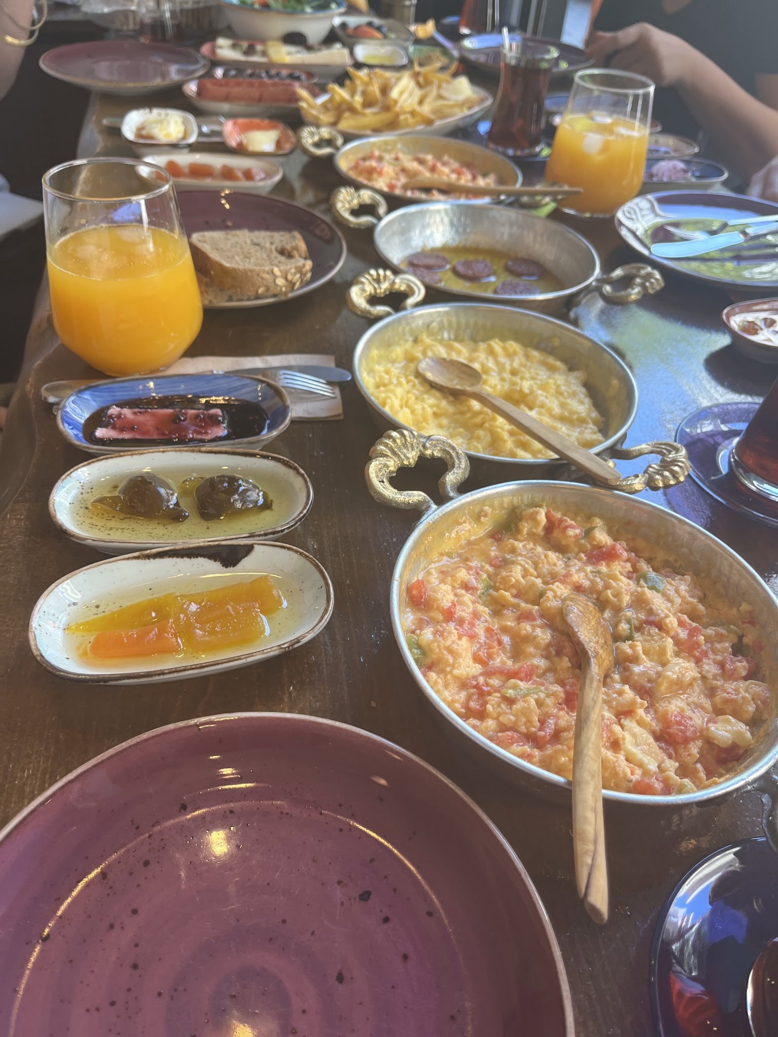 Deniz Nadide Duru Breakfast Moda