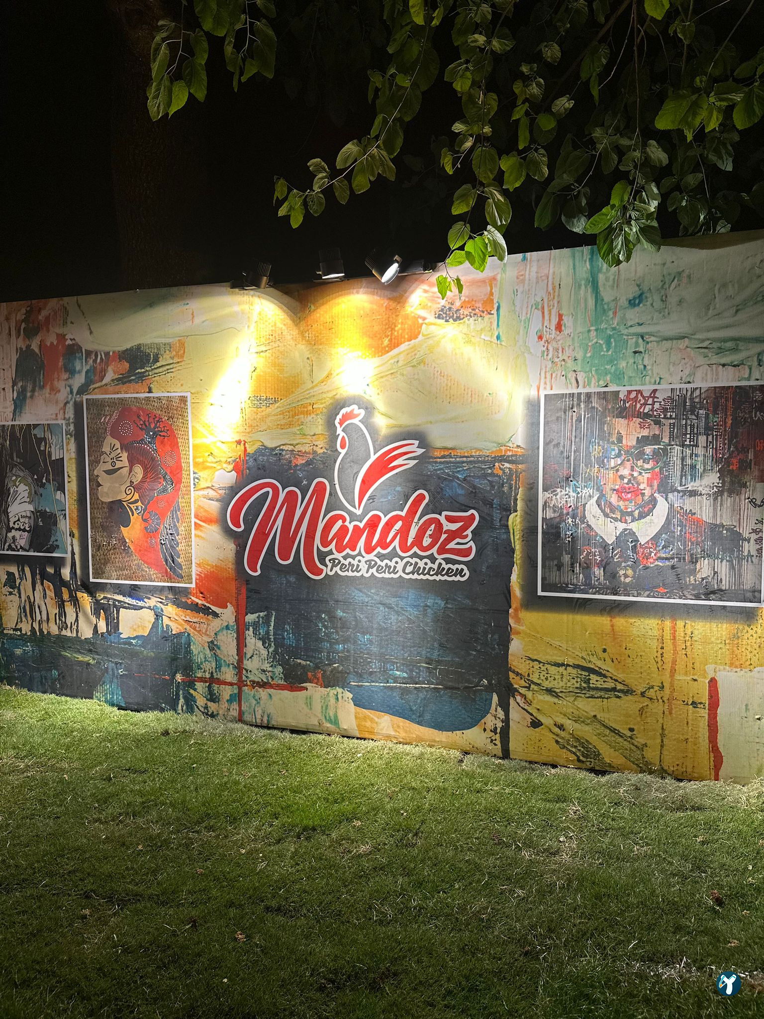 Mandoz Peri Peri Chicken Restaurant And Bar