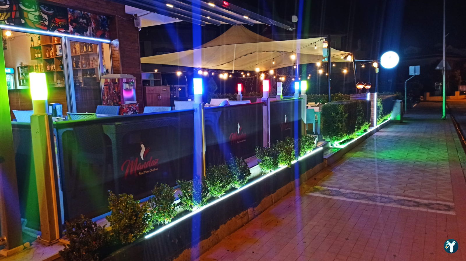 Mandoz Peri Peri Chicken Restaurant And Bar