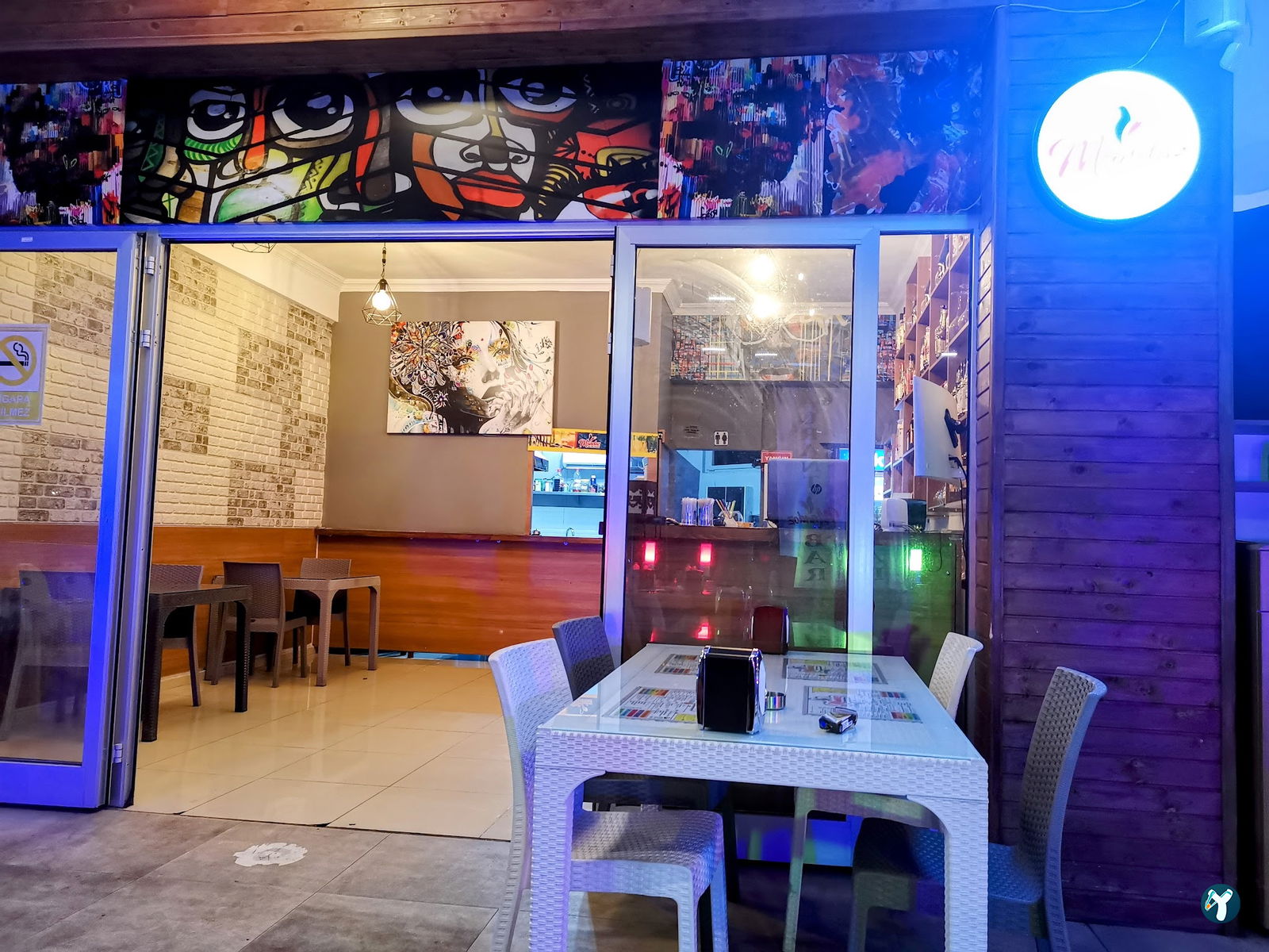 Mandoz Peri Peri Chicken Restaurant And Bar