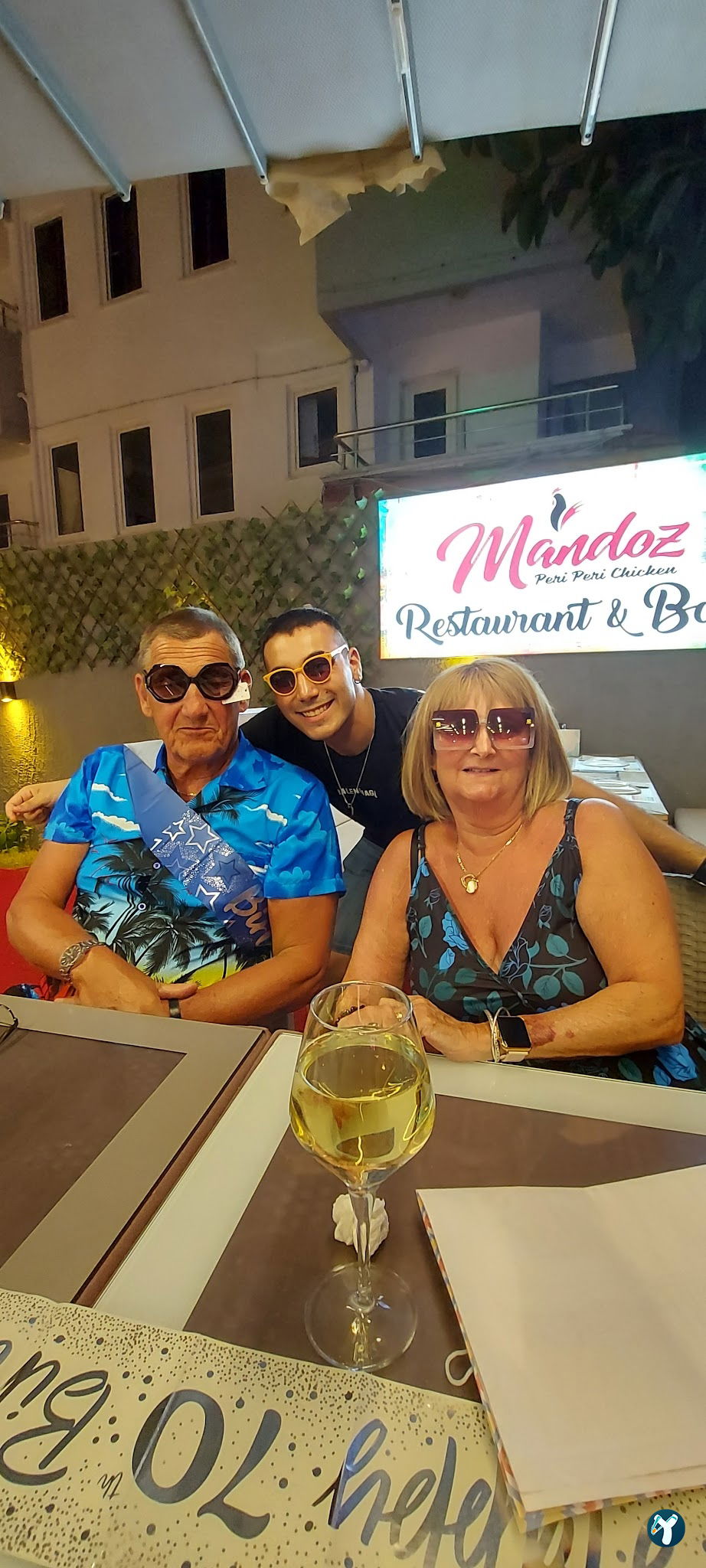 Mandoz Peri Peri Chicken Restaurant And Bar