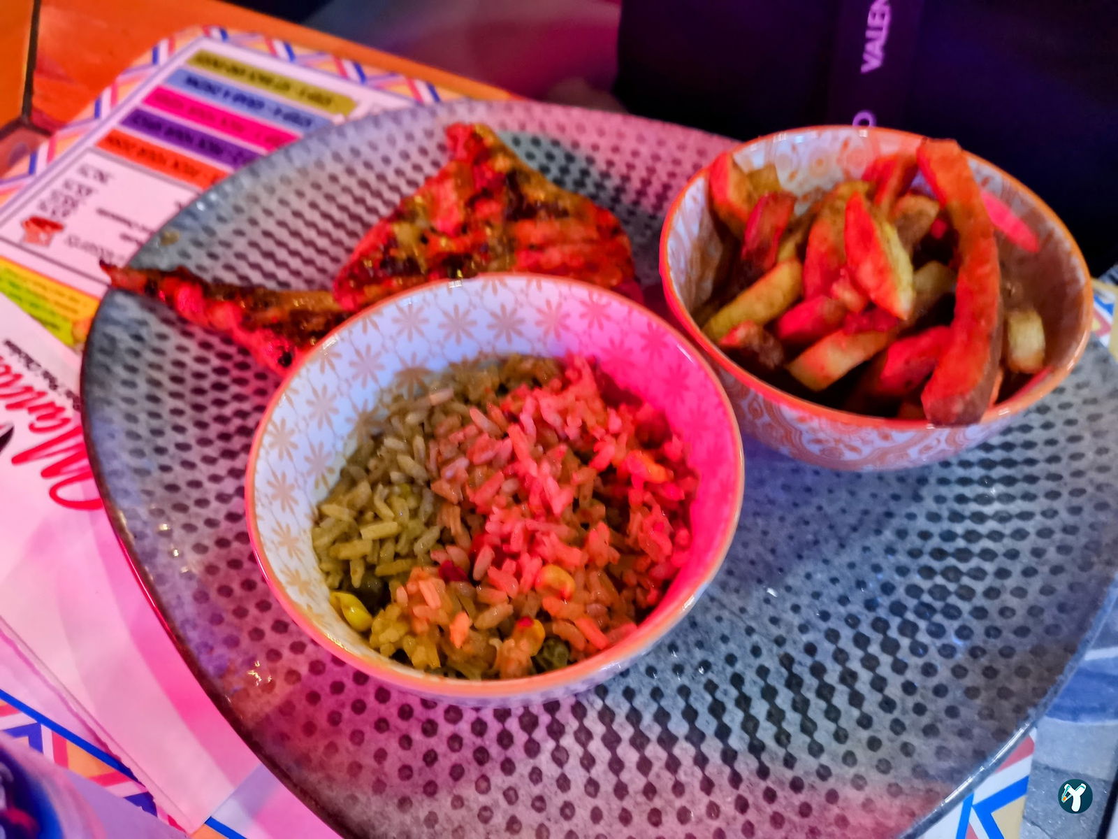 Mandoz Peri Peri Chicken Restaurant And Bar
