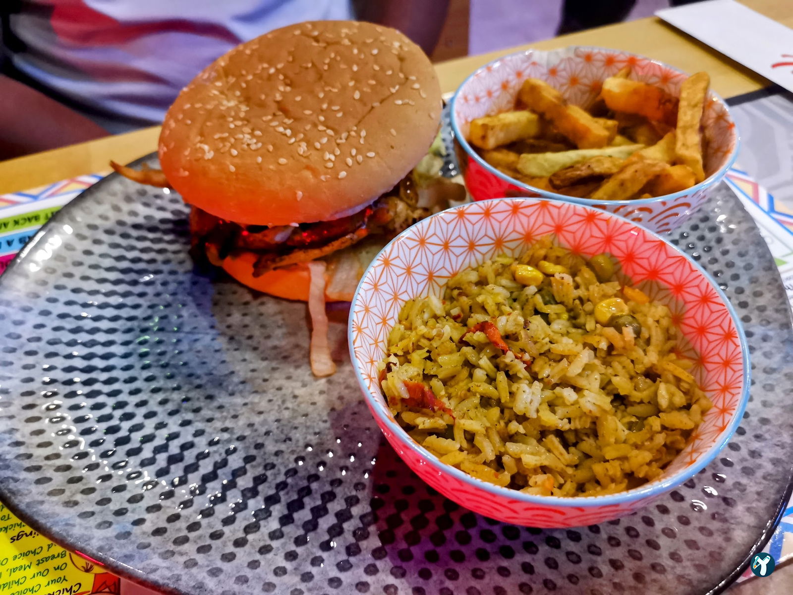 Mandoz Peri Peri Chicken Restaurant And Bar