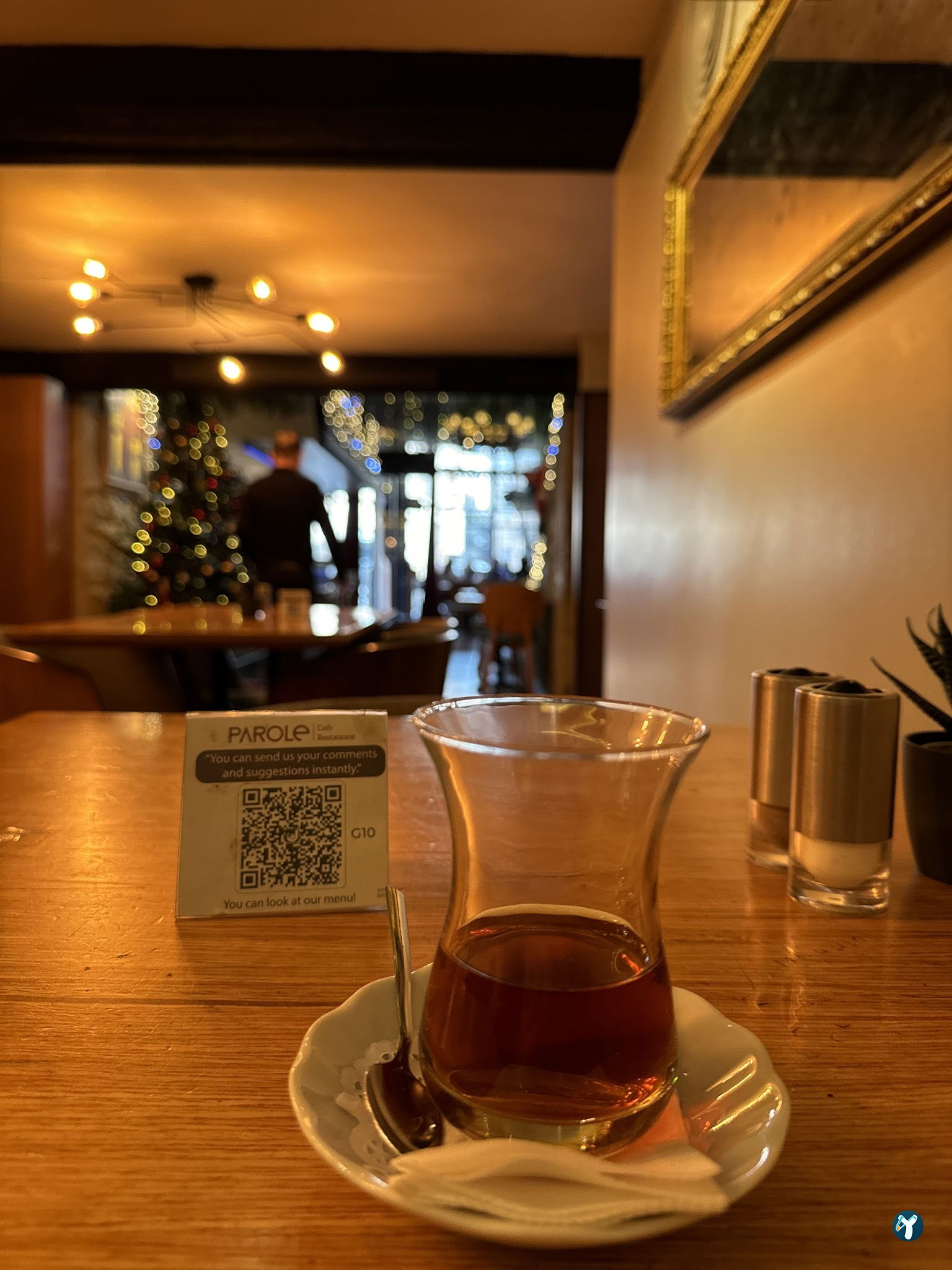 Parole Cafe | Restaurant
