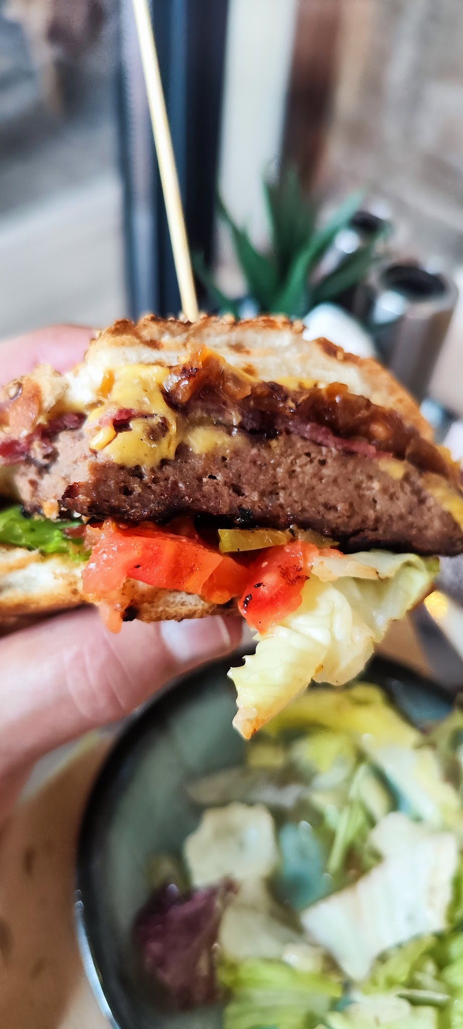 Parole Cafe | Restaurant