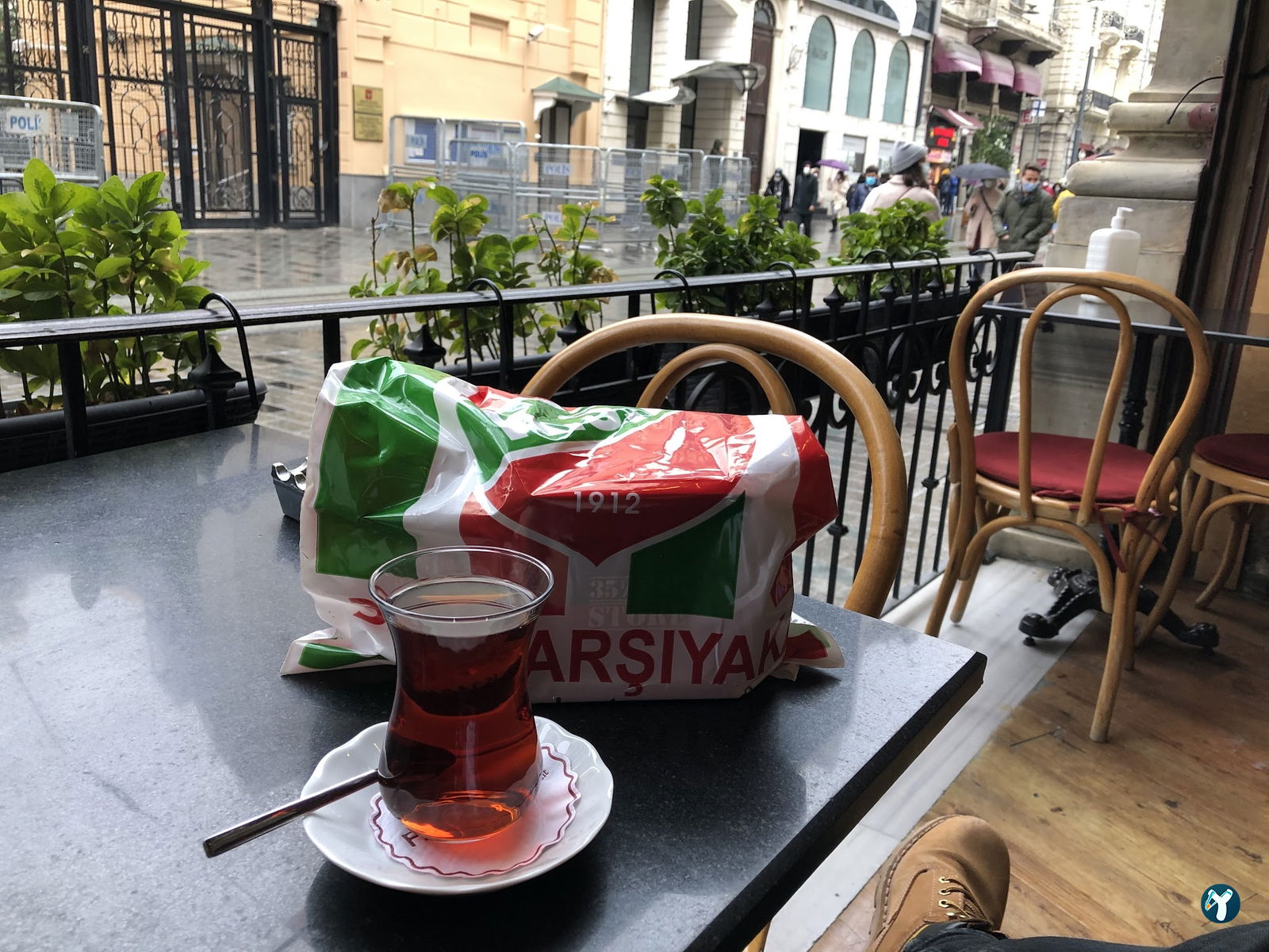 Parole Cafe | Restaurant