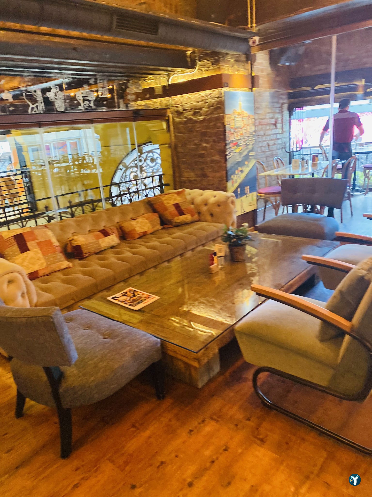 Parole Cafe | Restaurant