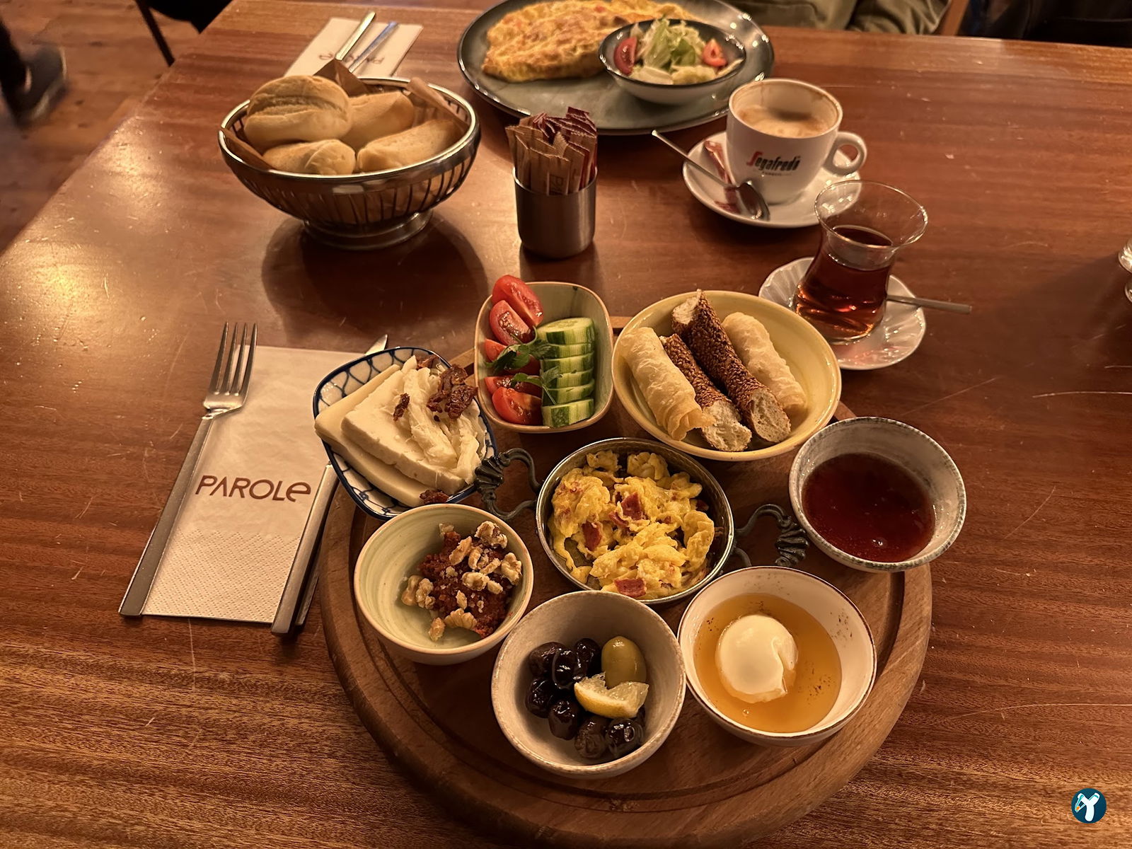 Parole Cafe | Restaurant