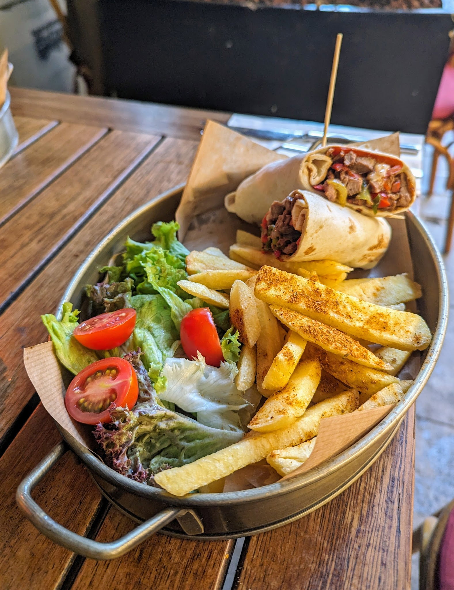 Parole Cafe | Restaurant