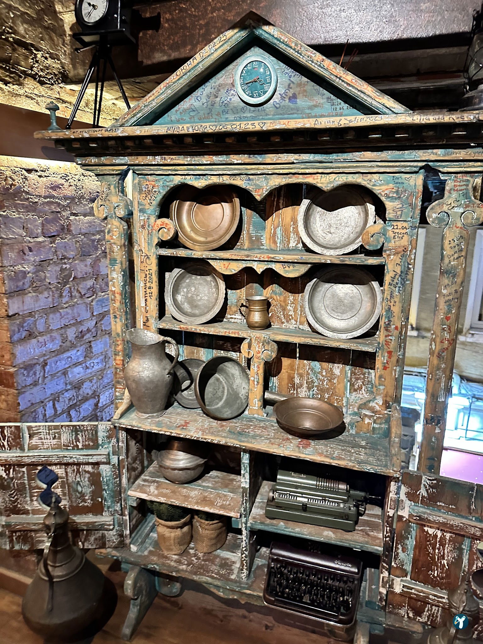 Parole Cafe | Restaurant